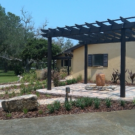 pergola_with_water_feature